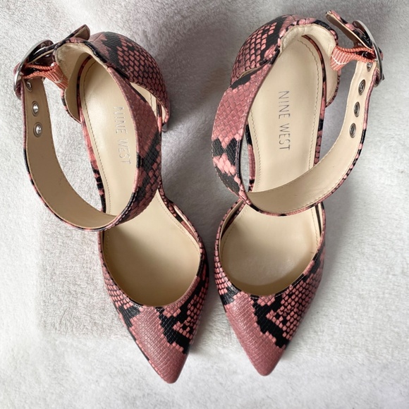 NINE WEST Ankle Strap Shoes 9.5M Alisa Pointed Toe Snakeskin Pumps - Picture 3 of 8